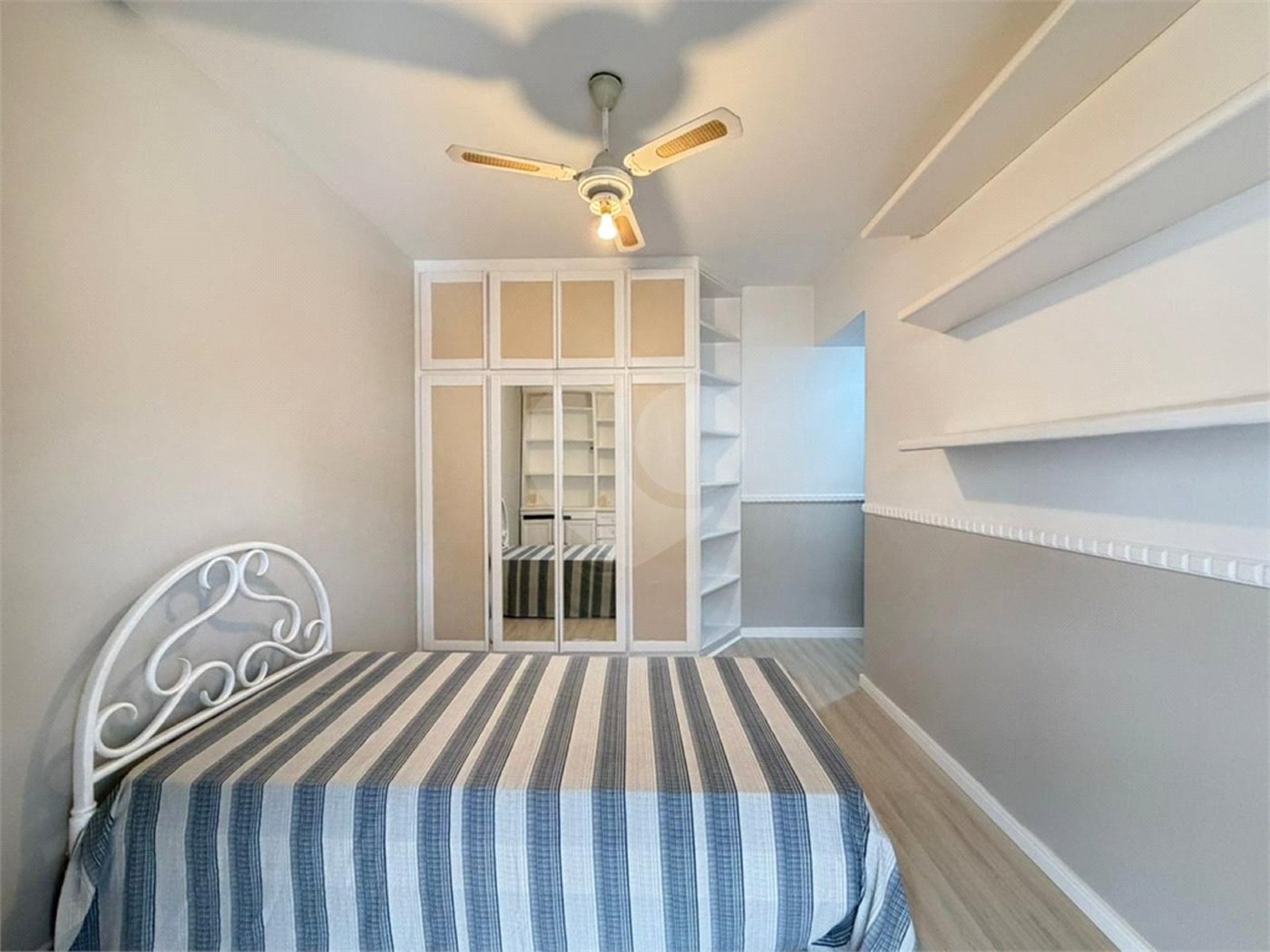Apartamento à venda com 4 quartos, sendo 1 suíte,  em Tijuca, Rio de Janeiro, RJ