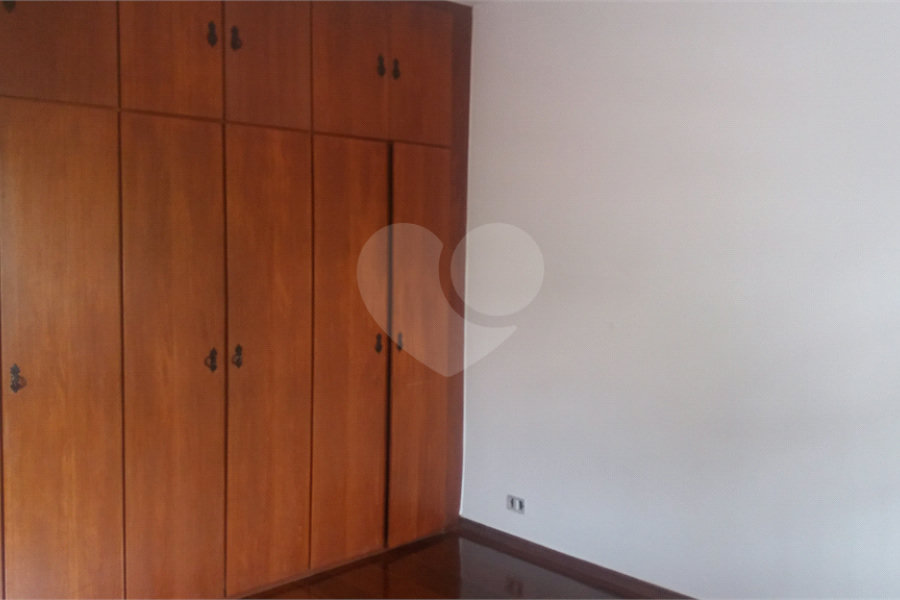 Sobrado à venda com 3 quartos, sendo 1 suíte, em Horto, São Paulo, SP