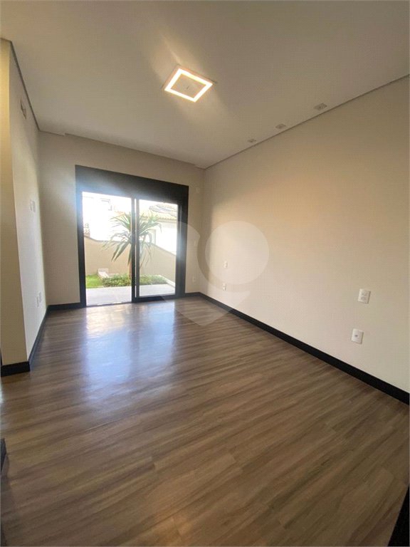 Casa à venda com 4 suítes no condomínio Campo de Toscana, Vinhedo - SP