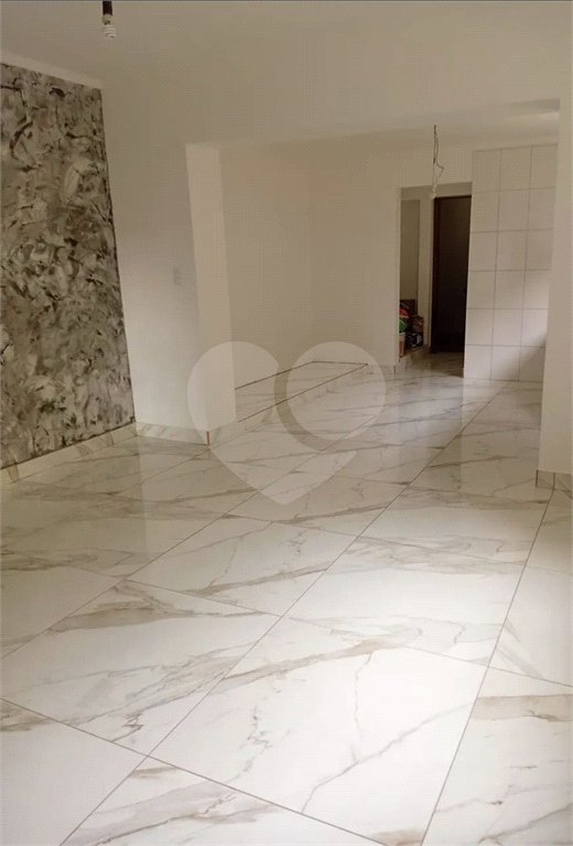 Sobrado à venda com 3 quartos, sendo 2 suítes,  em Vila Homero Thon, Santo André, SP