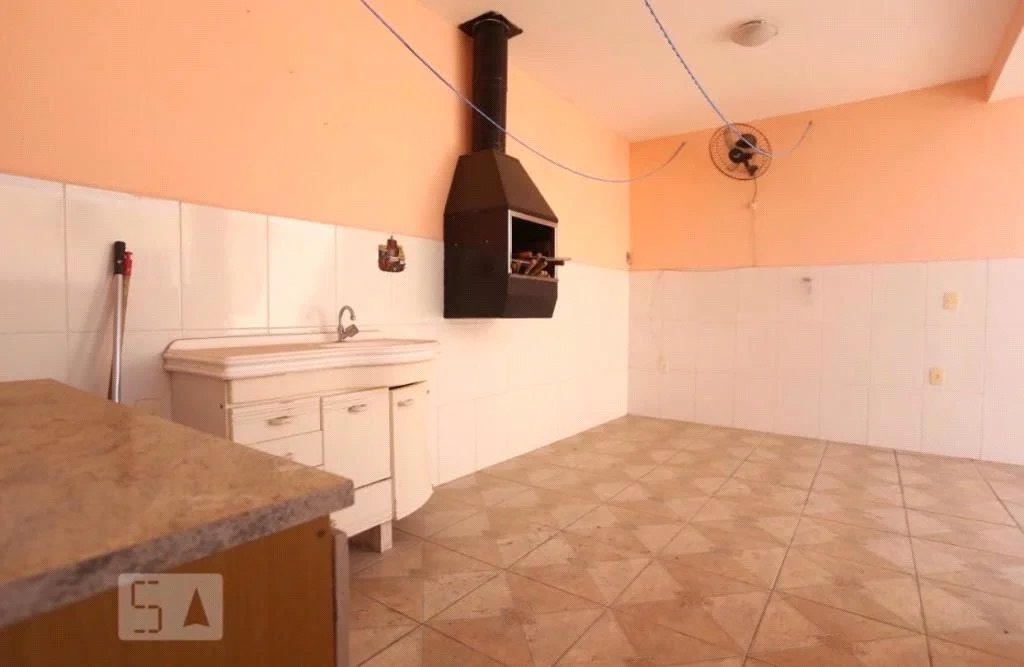 Casa à venda com 2 quartos, sendo 1 suíte,  em Jardim Ivana, São Paulo, SP