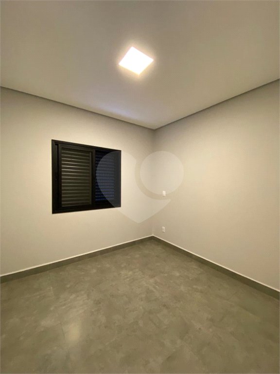 Casa à venda com 2 quartos, sendo 1 suíte, no condomínio Residencial Villagio Wanel, Sorocaba - SP