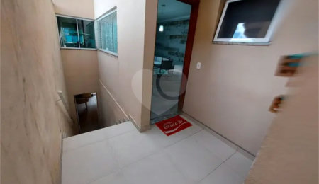 Sobrado à venda com 3 quartos, sendo 1 suíte,  em Vila Laís, São Paulo, SP
