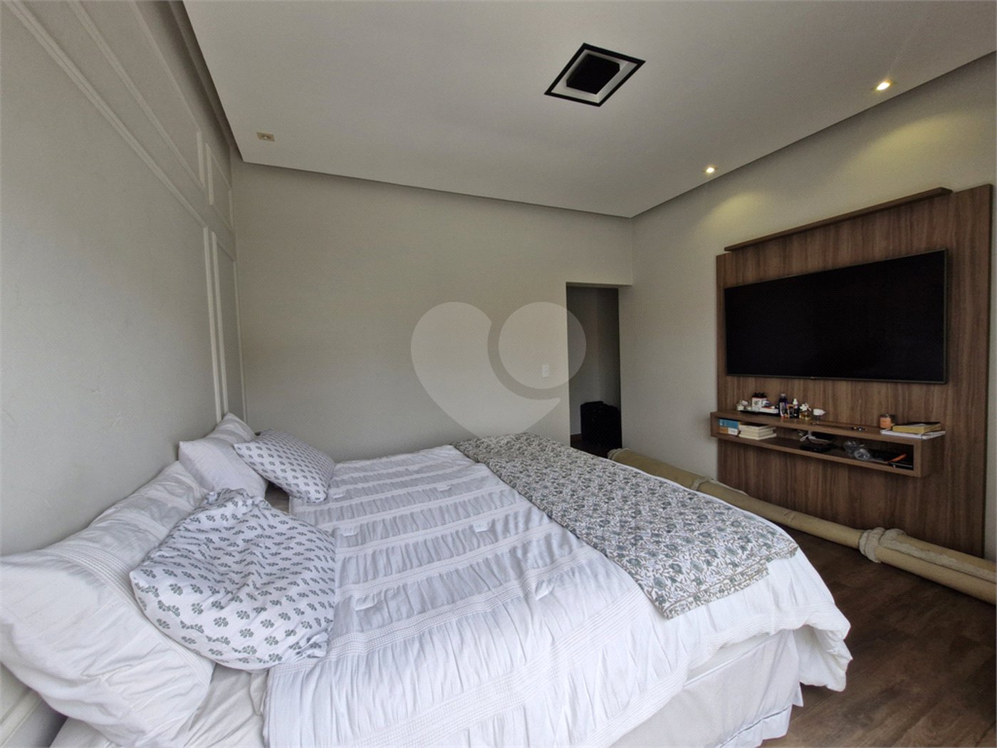 Casa à venda com 3 suítes no condomínio Mirante dos Ipês, Salto - SP