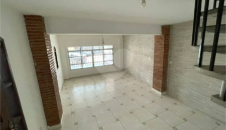 Sobrado à venda com 3 quartos, sendo 1 suíte,  em Jardim Santa Mônica, São Paulo, SP