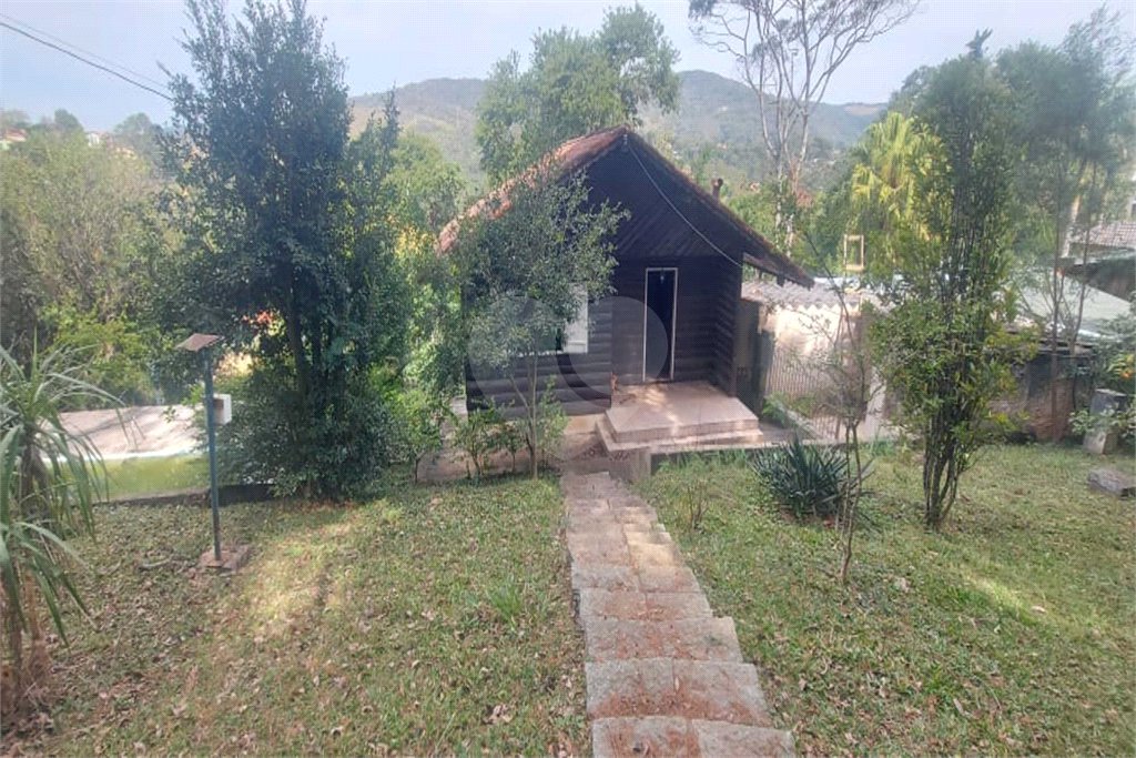 Casa à venda com 3 quartos no condomínio Cinco Lagos, Mairiporã - SP