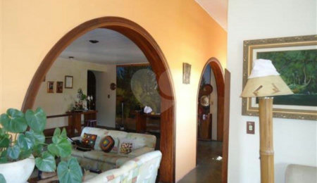 Casa em condomínio à venda com 4 quartos, sendo 2 suítes,  em Vila Machado, Mairiporã, SP