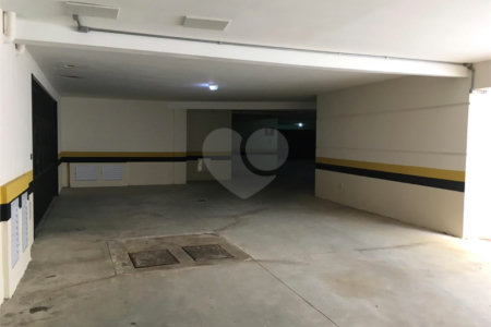 Casa à venda com 4 quartos, sendo 3 suítes,  em Vila Monumento, São Paulo, SP