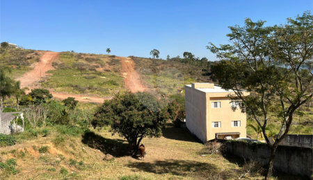 Terreno à venda com 1 quarto em Jardim Colonial, Atibaia, SP