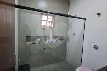 Casa à venda com 6 quartos, sendo 1 suíte,  em Vila Vitória, Mogi das Cruzes, SP