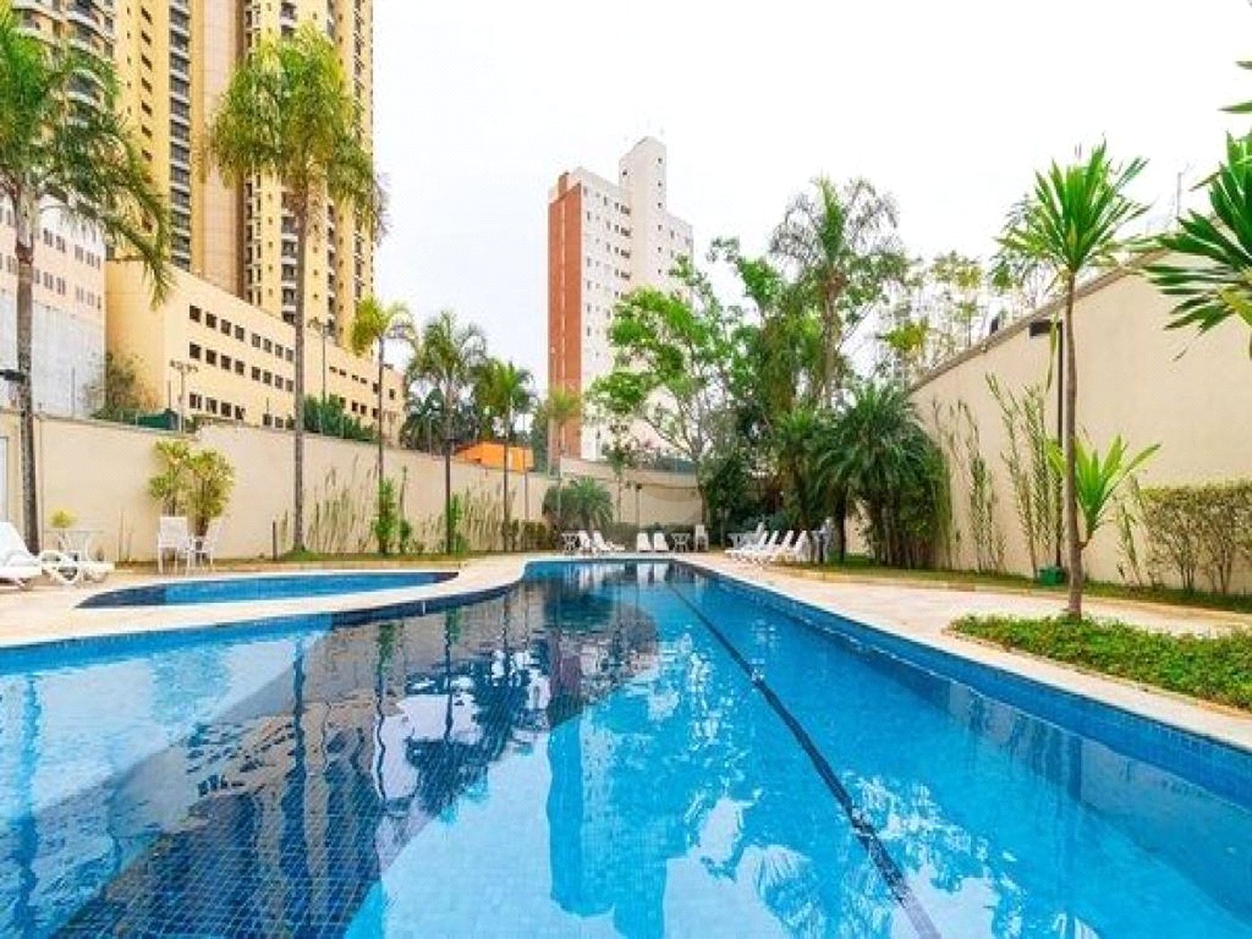 Apartamento à venda com 3 suítes em Vila Suzana, São Paulo, SP