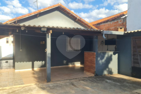 Casa à venda com 2 quartos em Vila Mazzei, Itapetininga, SP