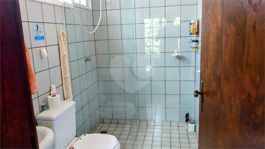Casa à venda com 4 quartos, sendo 1 suíte, no condomínio Residencial Vale das Laranjeiras, Indaiatuba - SP