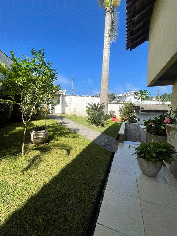 Casa à venda com 3 quartos, sendo 2 suítes,  em Vila Oliveira, Mogi das Cruzes, SP