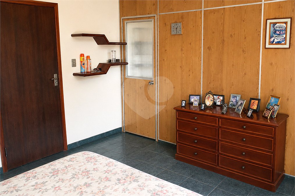 Casa à venda com 3 quartos, sendo 1 suíte,  em Chácara Japonesa, São Paulo, SP