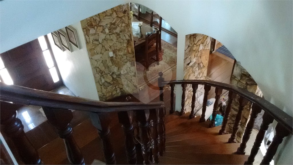 Casa à venda com 5 quartos, sendo 2 suítes, em Horto Florestal, São Paulo, SP