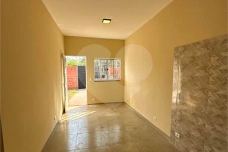 Casa à venda com 2 quartos em Residencial Solaris, Ponta Porã, MS