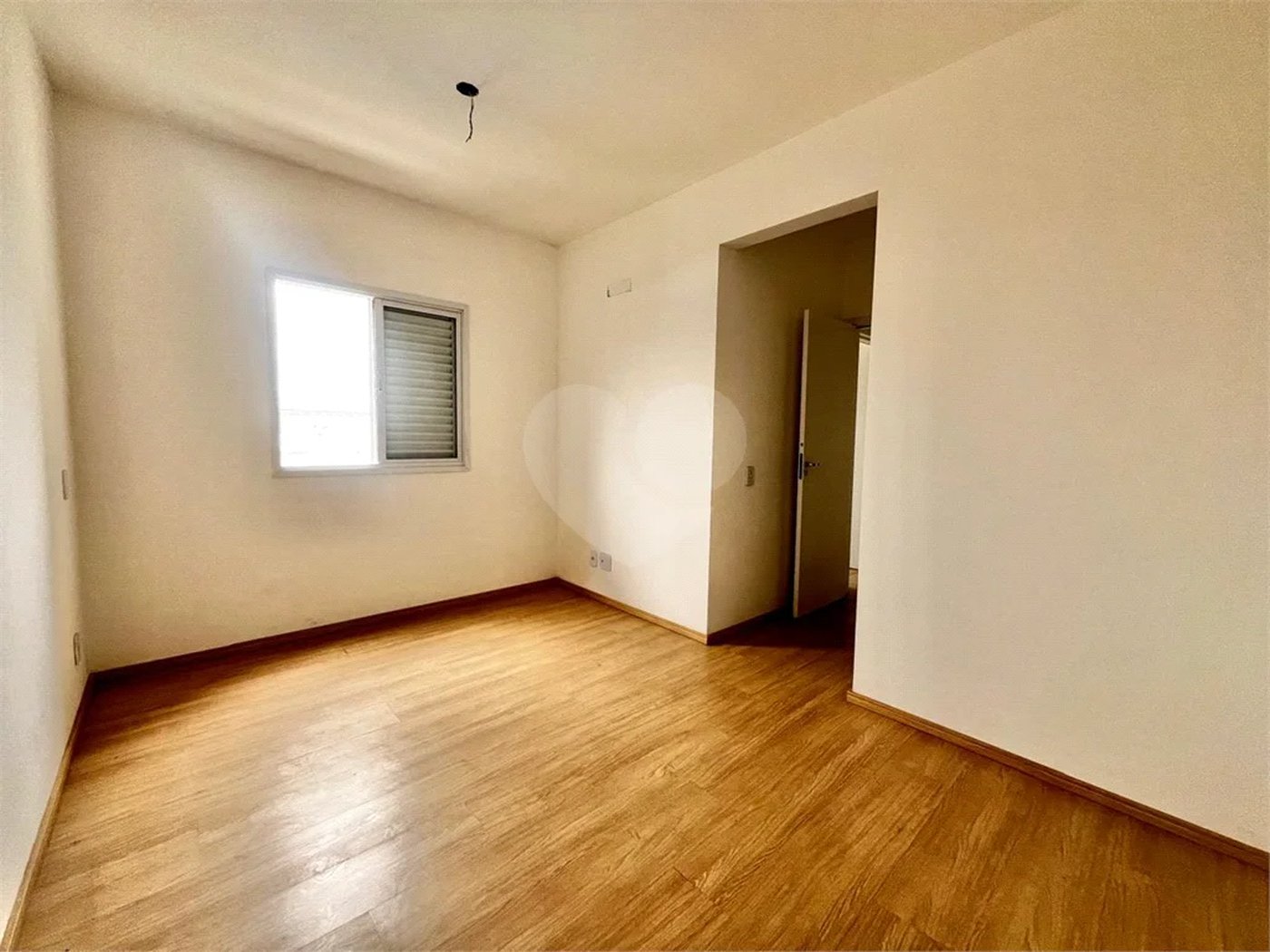 Apartamento à venda com 3 quartos, sendo 1 suíte,  em Vila Macia, Itapetininga, SP