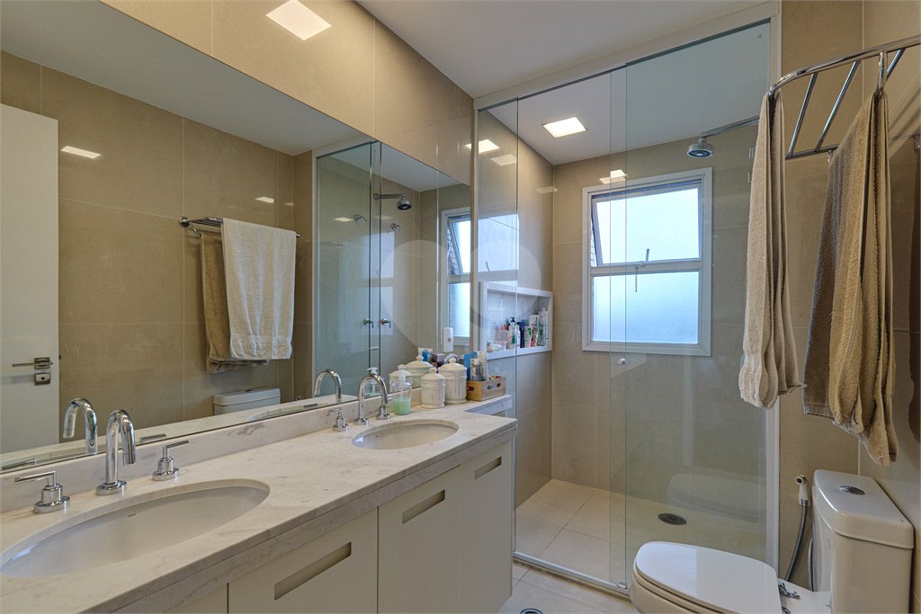 Apartamento à venda com 3 suítes em Brooklin, São Paulo, SP
