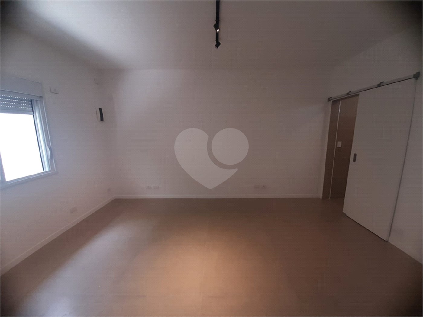 Casa Térrea à venda ou para alugar com 4 suítes em Jardim São Bento, São Paulo, SP