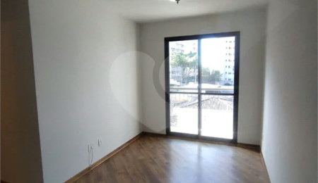 Apartamento à venda com 3 quartos em Vila Araguaia, São Paulo, SP