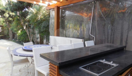 Casa à venda ou para alugar com 4 suítes no condomínio Villa Imperial, São Paulo - SP