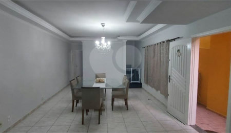 Sobrado à venda com 3 quartos, sendo 1 suíte, em Imirim, São Paulo, SP