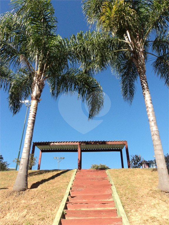 Casa à venda com 3 quartos, sendo 1 suíte, no condomínio Bosque de Grevilea, Vinhedo - SP