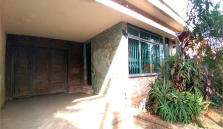 Sobrado à venda com 3 quartos em Bosque da Saúde, São Paulo, SP