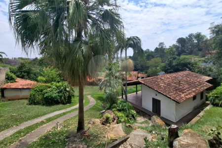 Casa à venda com 3 quartos, sendo 1 suíte, no condomínio São Joaquim, Vinhedo - SP