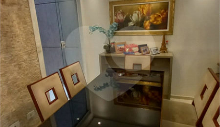 Sobrado à venda com 3 suítes em Vila Nivi, São Paulo, SP
