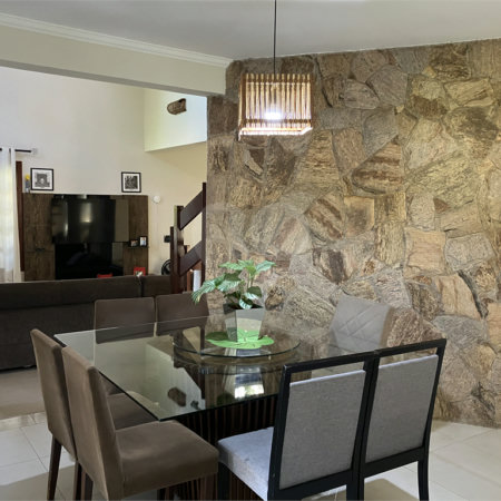 Casa à venda com 4 quartos, sendo 2 suítes, no condomínio Vivendas do Lago, Sorocaba - SP