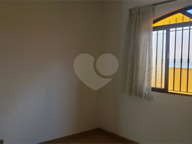 Casa Térrea à venda com 3 quartos, sendo 1 suíte,  em Campo Grande, São Paulo, SP