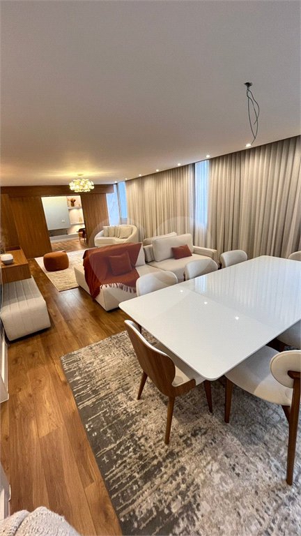 Apartamento à venda com 3 suítes em Vila Suzana, São Paulo, SP
