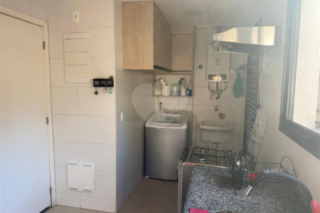 Casa à venda com 3 suítes em Campo Grande, Rio de Janeiro, RJ