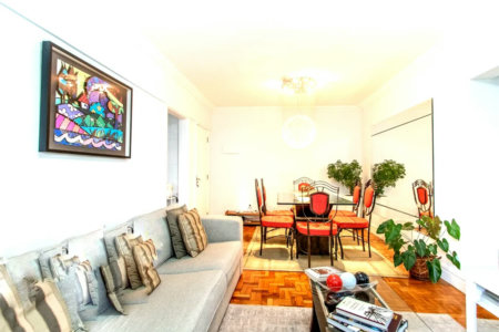 Apartamento à venda na Aclimação de 78m² com 2 dormitórios.