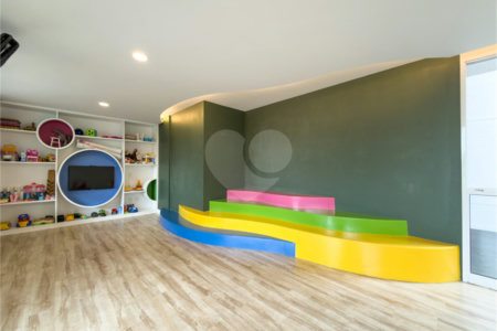 Apartamento à venda com 4 quartos, sendo 2 suítes, em Pinheiros, São Paulo, SP