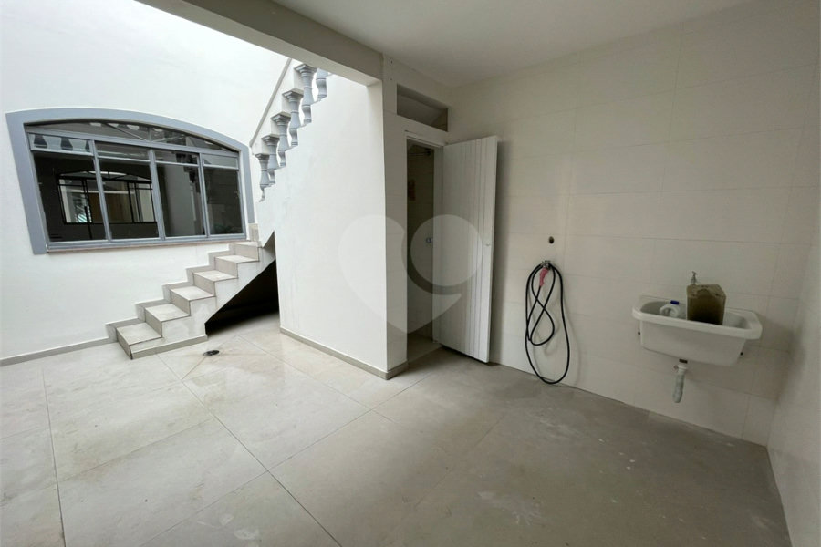 Sobrado à venda com 3 quartos, sendo 2 suítes, em Vila Palmeiras, São Paulo, SP