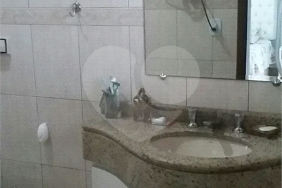 Sobrado à venda com 3 quartos, sendo 1 suíte, em Vila Guilherme, São Paulo, SP