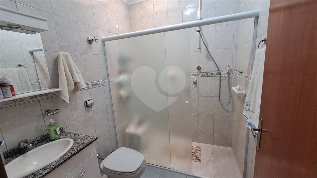 Casa à venda com 3 quartos, sendo 1 suíte, no condomínio Residencial Vale das Laranjeiras, Indaiatuba - SP