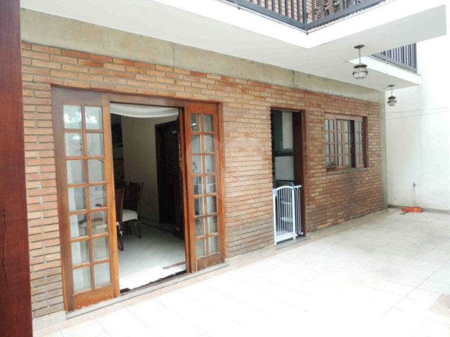 Sobrado à venda com 4 quartos, sendo 2 suítes,  em Jardim Prudência, São Paulo, SP