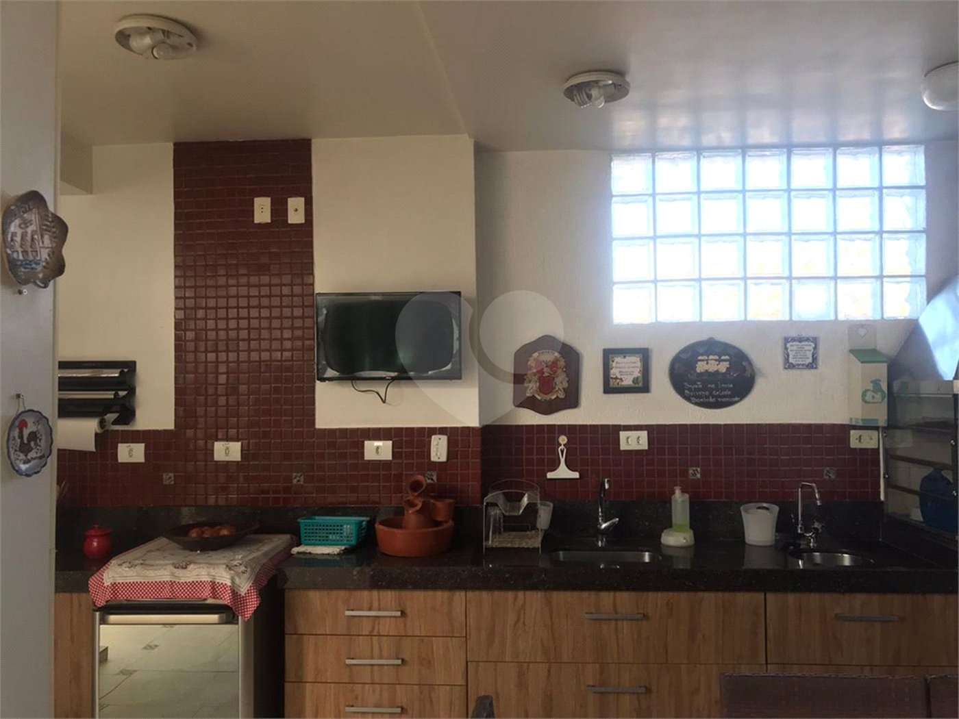 Casa à venda com 4 quartos, sendo 2 suítes,  no condomínio Conjunto Residencial Green Village I, Mogi das Cruzes - SP