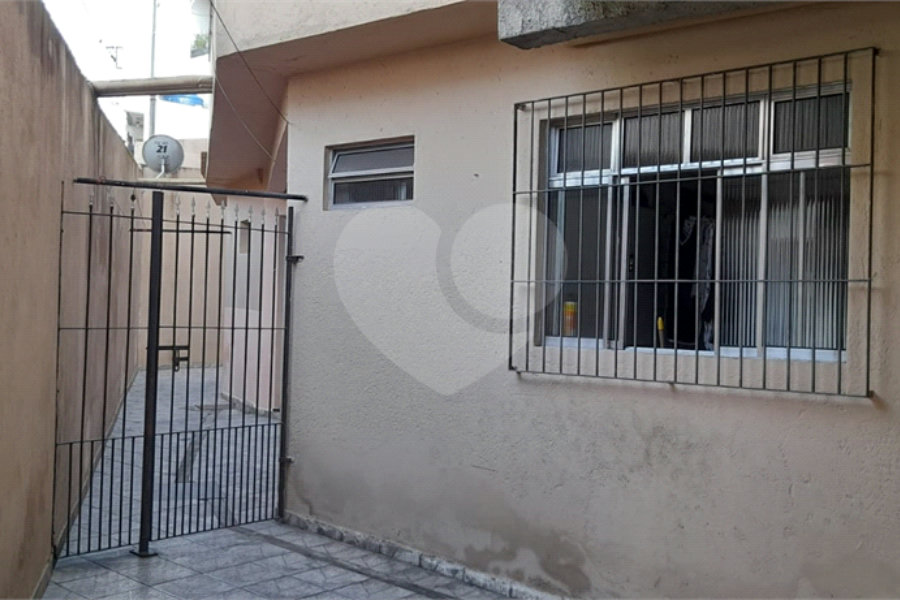 Sobrado à venda com 6 quartos em Jardim Quarto Centenário, Mauá, SP