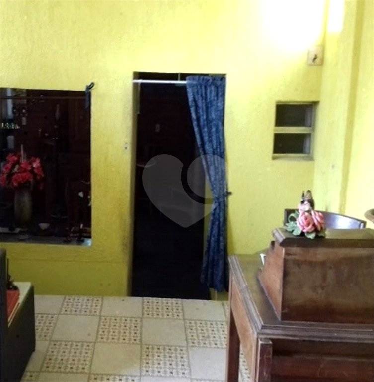 Sobrado à venda com 8 quartos, sendo 3 suítes, em Liberdade, São Paulo, SP