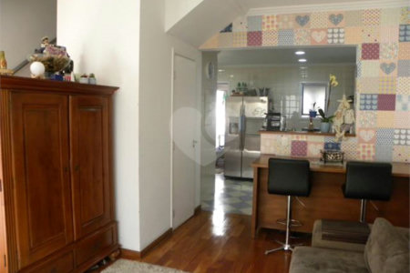 Casa à venda com 3 quartos, sendo 1 suíte, no condomínio Villas de São Francisco, São Paulo - SP