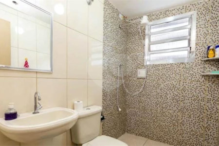 Sobrado à venda com 4 quartos, sendo 1 suíte,  em Vila Dalila, São Paulo, SP