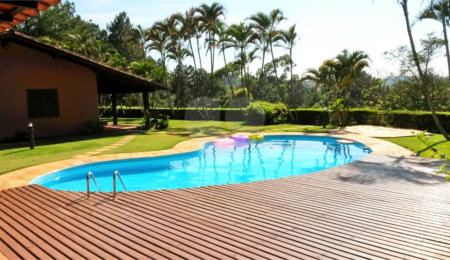 Casa em condomínio à venda ou para alugar com 4 quartos, sendo 2 suítes,  em Caixa D´água, Vinhedo, SP