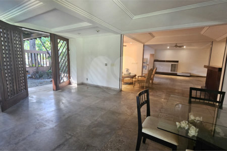 Casa em condomínio à venda com 5 quartos, sendo 3 suítes, em Barra da Tijuca, Rio de Janeiro, RJ