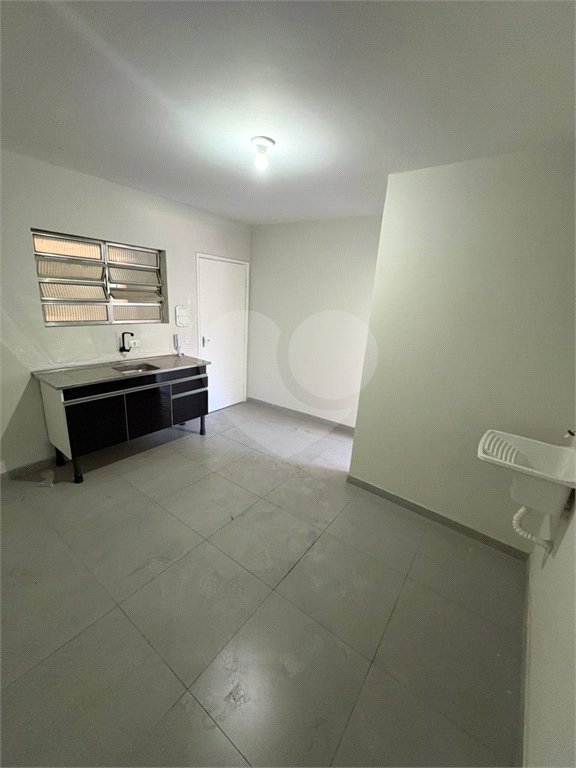 Apartamento para alugar com 1 quarto em Jardim Dona Benta, Suzano, SP