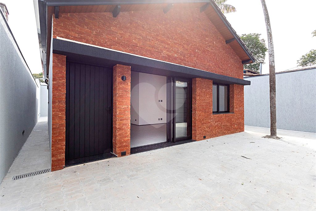 Casa Térrea à venda com 3 quartos, sendo 2 suítes, em Alto da Boa Vista, São Paulo, SP
